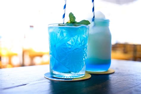 Midori Blue Curacao Drink Recipes Bryont Blog