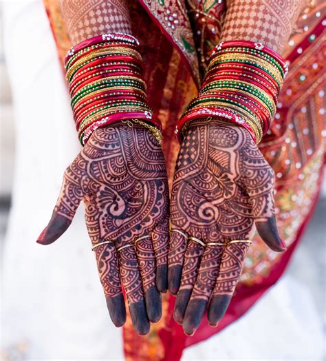 How To Find And Book Your Perfect Bridal Henna Artist India New England News