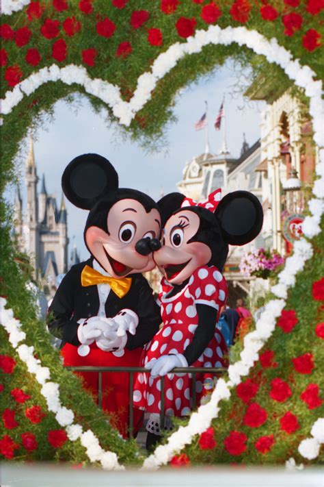 Vintage Walt Disney World Mickeys Valentine Through The