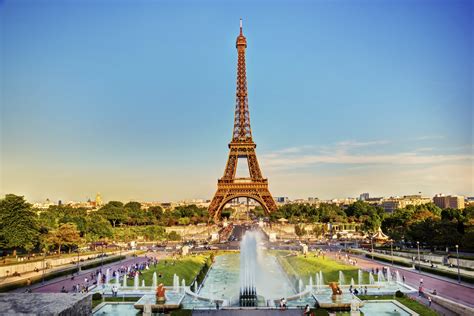 Quem Nasce Em Paris é