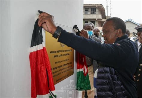 Uhuru Opens Two Level 3 Hospitals In Nairobi Issues 6000 Title Deeds
