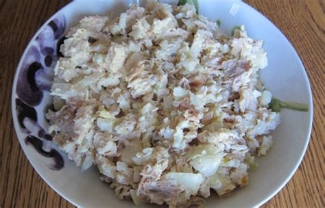 Her recipes are simple, even when they're gourmet. Simple Tasty Chicken Salad Recipes - Melanie Cooks