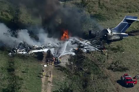 21 Passengers And Crew Safely Escaped In A Houston Plane Crash The