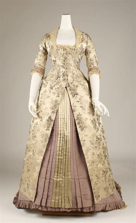 silk dress 1878 1880 historical dresses fashion victorian fashion