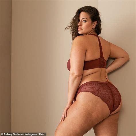 Pregnant Ashley Graham 33 Poses In Lacy Lingerie For Knix Daily