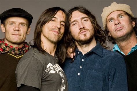 Após 6 Anos Red Hot Chili Peppers Lança Faixa Inédita E Anuncia álbum