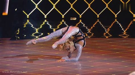 Flexible Julia Reutova From Talent Show Youtube