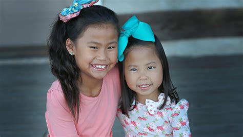 Missouri Neighbors Discover Adopted Daughters From China Are Half Sisters