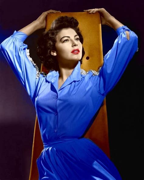 45 Stunning Photos That Defined Fashion Styles Of Ava Gardner In The