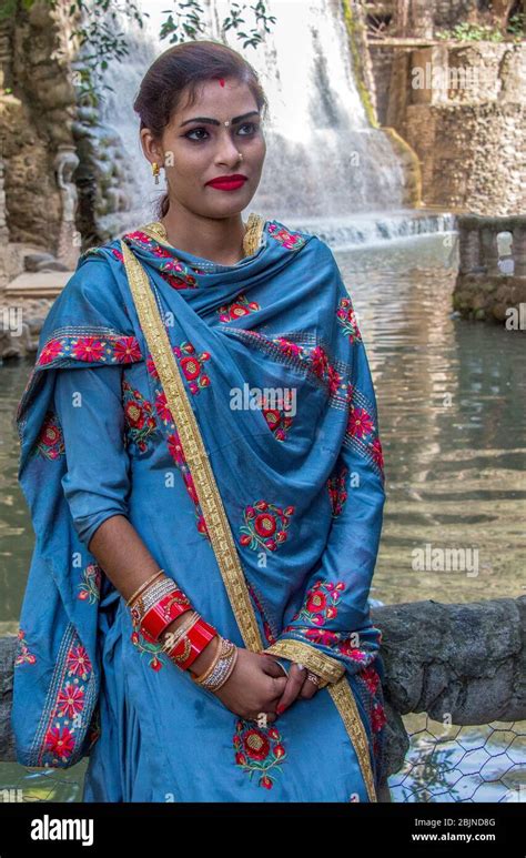 Woman In Traditional Indian Sari Hi Res Stock Photography And Images