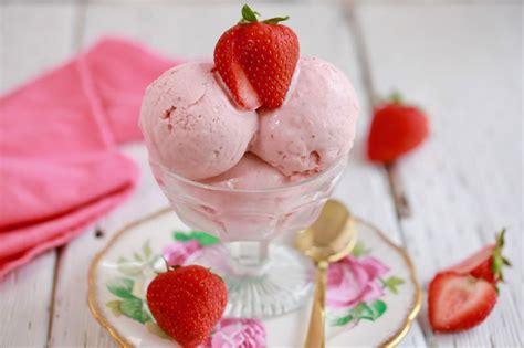 Homemade Strawberry Ice Cream Recipe Gemma S Bigger Bolder Baking