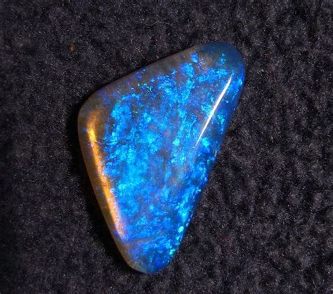 Beautiful Sky Blue Lightning Ridge Crystal Opal By Planetopal