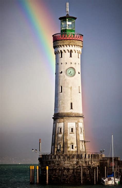 10 Beautiful Lighthouses Around The World Our World Stuff