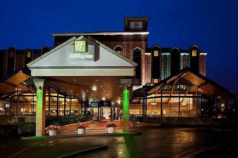 Free buffet breakfast, free wifi in public areas, and free self parking are also provided. Holiday Inn Bolton Centre