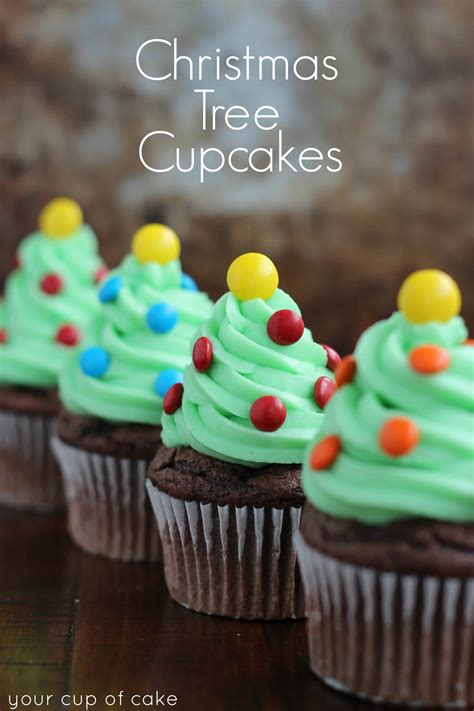 Feeling the breeze, i wanted to slap her. Christmas Cupcakes | Skip To My Lou