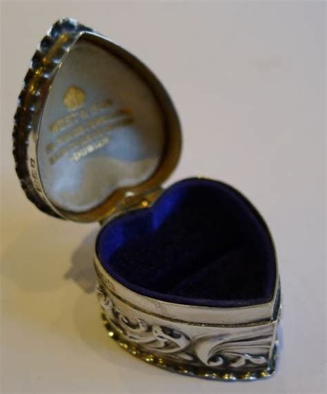 Top Notch Antique English Sterling Silver Ring Box In Heart From