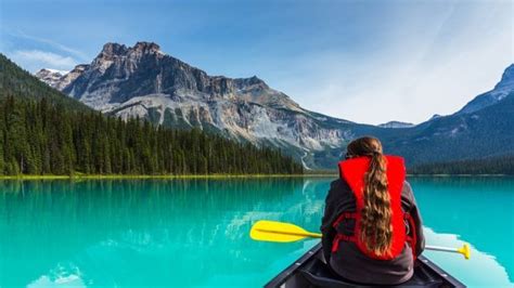 Canoeing On Emerald Lake In Summer At Yoho National Park Beautiful