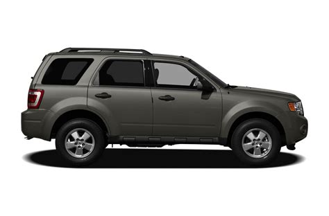 Our most recent review of the 2012 ford escape resulted in a score of 7 out the 2012 ford escape carries a braked towing capacity of up to 1000 kg, but check to ensure this applies to the configuration you're considering. 2012 Ford Escape - Price, Photos, Reviews & Features