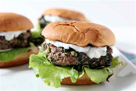 How To Make Spinach And Feta Burgers For Grilling Season