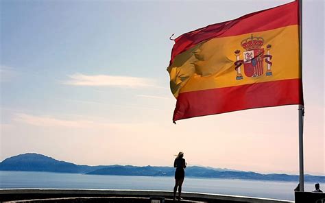 Bandiera Spagnola Storia E Significato Sulle Strade Del Mondo