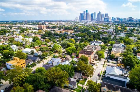 16 Honest Pros And Cons Of Living In Houston Texas Lets Talk