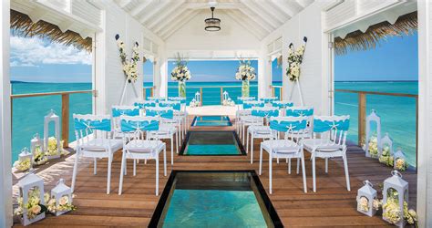 Your wedding is one of the biggest days of your life, and you want it to be perfect. Destination Wedding Venues & Caribbean Locations | Sandals