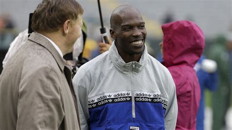 Ex Nfl Star Chad Johnson Leaves 1000 Tip At Florida Eatery