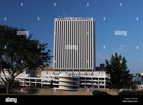 Alliant Energy Bldg Downtown Cedar Rapids Iowa Stock Photo Alamy