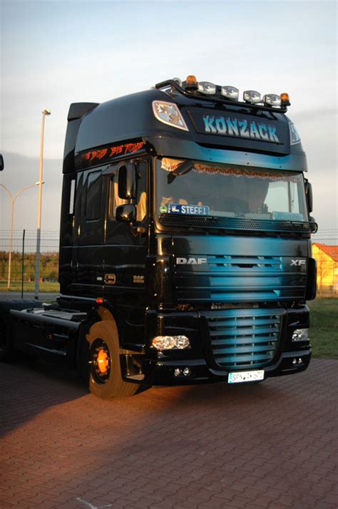 Daf is the first manufacturer to create a truck line up that takes advantage of the new european masses and dimensions regulations. LKW-Modelle und Werbetrucks von Konzack Transporte