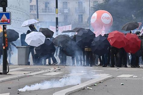 En Images Manifestants Nantes Dans Une Belle Ambiance Qui A Tourn Au Vinaigre