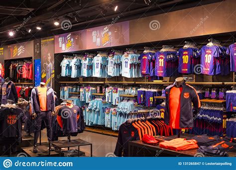 Fc barcelona vintage zip sweatshirt. Official Store FC Barcelona , Clothing And Footwear Team ...
