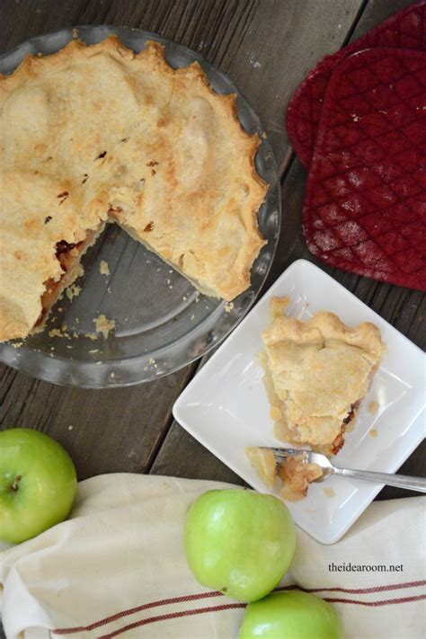 Learn How To Make Homemade Pie Crust Like A Pro The Idea Room