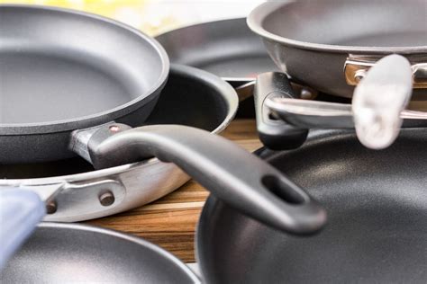 The 4 Best Nonstick Pans Of 2023 Reviews By Wirecutter
