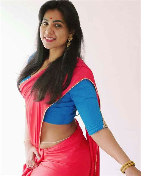 Mallu Model Shanaya Shaanu Saree Images Goes Viral