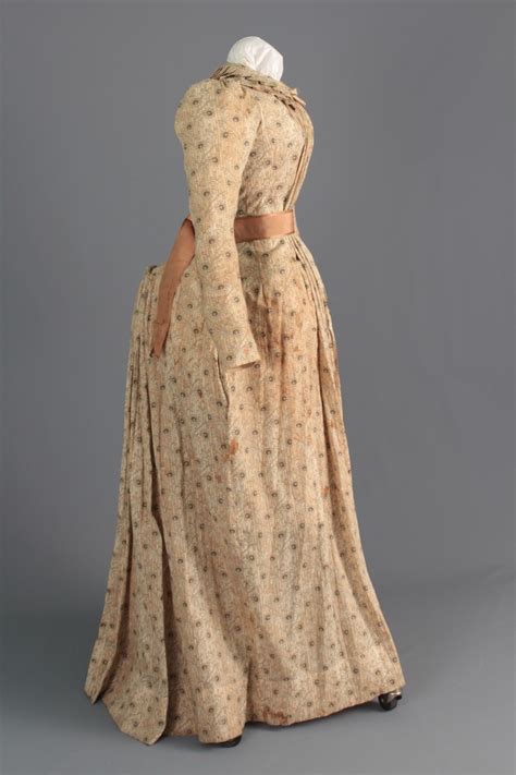 All The Pretty Dresses Early 1890s Tea Gown