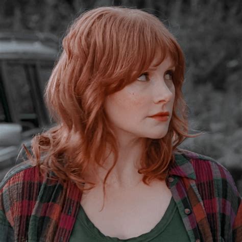 Claire Dearing Icon ⊹ ⋆ ﾟ In 2022 Jurassic World Claire Dearing
