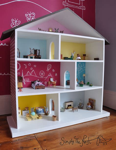 Either way, have fun playing and check out our kid archives for more fun diy's and projects! How To Make A DIY Dollhouse For A Toddler — Alice de Araujo