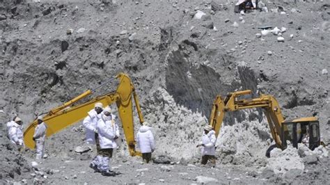 pakistan declares siachen avalanche buried dead bbc news