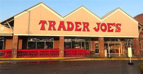 Trader Joe's takes top spot on grocery retailer ranking | Supermarket News