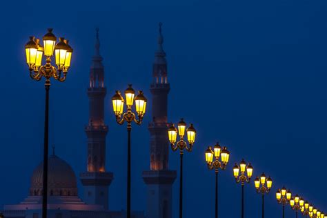 Check spelling or type a new query. Gambar : cahaya, langit, malam, senja, refleksi, menara ...