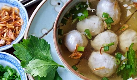 Setelah seluruh bahan sudah dipersiapkan, inilah saatnya untuk mengolah adonan cakwe. 9 Cara Membuat Bakso Ikan yang Empuk, Lezat untuk Jualan ...