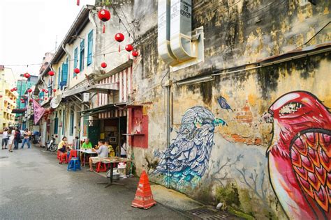 I did not know that jalan alor is also famous for street art until a friend brought me here. 12 Unmissable Things To Do In Kuala Lumpur Malaysia
