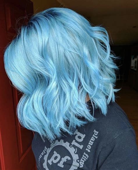 ᴘɪɴᴛᴇʀᴇsᴛ Dʀ3ᴀᴍdᴏ11 Light Blue Hair Short Blue Hair Hair Color