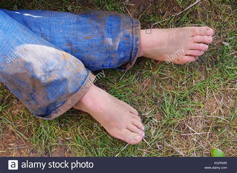 Girl Boots Stuck In Mud Hot Girl Hd Wallpaper