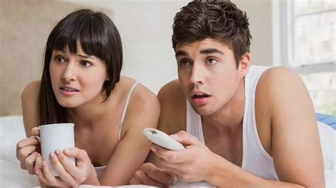 Shikimi i filmave romantikë dëmton marrëdhënien në çift si ndikon në