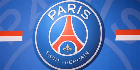 A brand new parc des princes experience that will enable all of our supporters to discover the mythical parisian arena and take in the history of the club in an interactive and immersive manner. PSG et Collette : L'incroyable fusion entre sport et mode ...