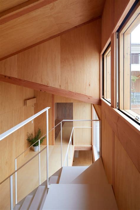Tomohiro Hata Blurs The Boundaries Of The Loop Terrace House In Japan