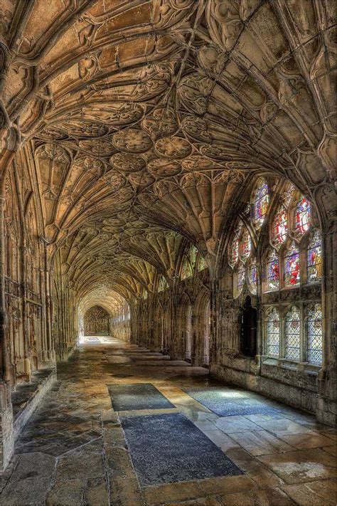 The Cloisters Gloucester England With Images Castle