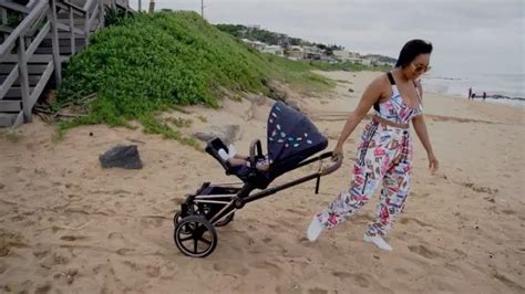 Minnie Dlamini Takes Her Son To The Beach Video Za