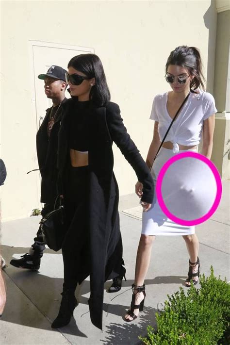 Kendall Proudly Displays Her Nipple Ring Again Piercings Pinterest